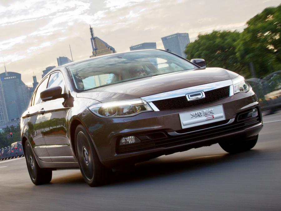  Qoros 3 Sedan 2014 года  (фото 3 из 37)